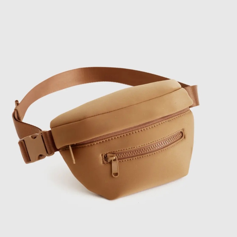 Quince All-Day Neoprene Belt Bag in Mocha